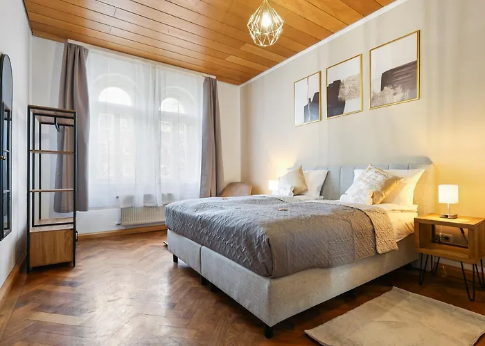 Apartmán Cruwzo I Modern Centrally Located With Parking Modern Centrally Located With Parking *