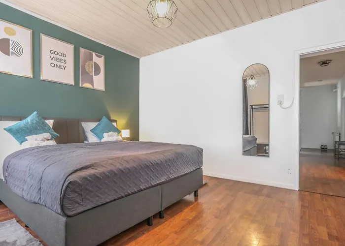 Cruwzo I Modern Centrally Located With Parking Modern Centrally Located With Parking 아파트 잉골슈타트