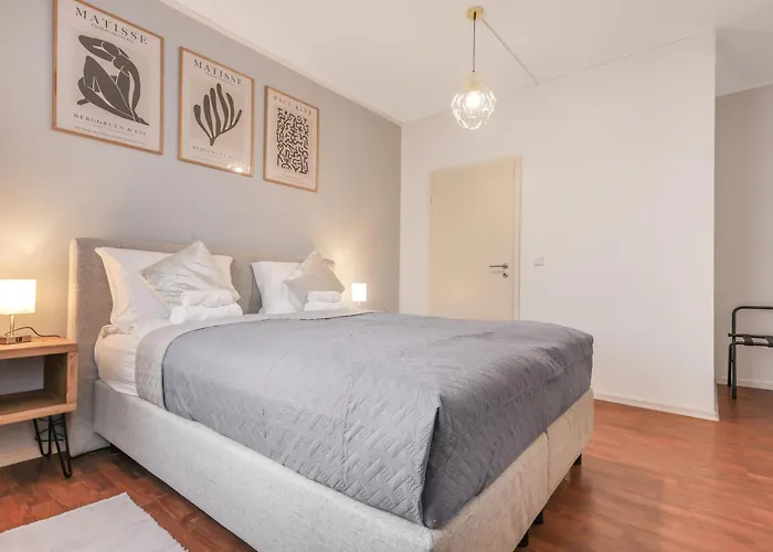 Apartmán Cruwzo I Modern Centrally Located With Parking Modern Centrally Located With Parking
