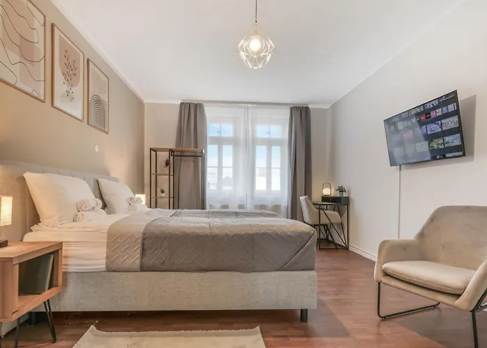Cruwzo I Modern Centrally Located With Parking Modern Centrally Located With Parking Apartmán