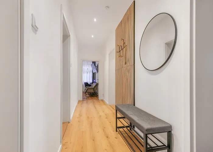 Cruwzo I Modern Centrally Located With Parking Modern Centrally Located With Parking Apartmán *