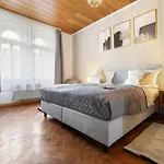 Apartment Cruwzo I Modern Centrally Located With Parking Modern Centrally Located With Parking Ingolstadt