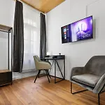 Cruwzo I Modern Centrally Located With Parking Modern Centrally Located With Parking * Ingolstadt