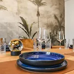 Cruwzo I Modern Centrally Located With Parking Modern Centrally Located With Parking דירה