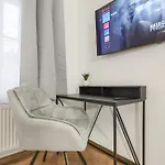 Cruwzo I Modern Centrally Located With Parking Modern Centrally Located With Parking Apartment Ingolstadt