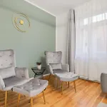 Cruwzo I Modern Centrally Located With Parking Modern Centrally Located With Parking Ingolstadt