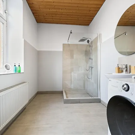 Appartamento Cruwzo I Modern Centrally Located With Parking Modern Centrally Located With Parking