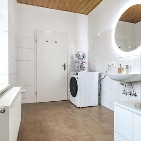 Appartamento Cruwzo I Modern Centrally Located With Parking Modern Centrally Located With Parking *