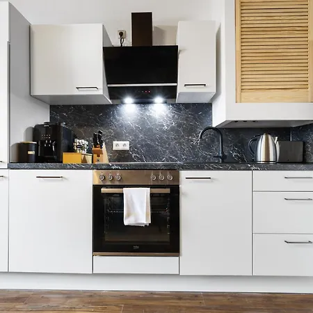 Cruwzo I Modern Centrally Located With Parking Modern Centrally Located With Parking * Ingolstadt