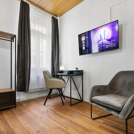 Cruwzo I Modern Centrally Located With Parking Modern Centrally Located With Parking * 因戈尔施塔特