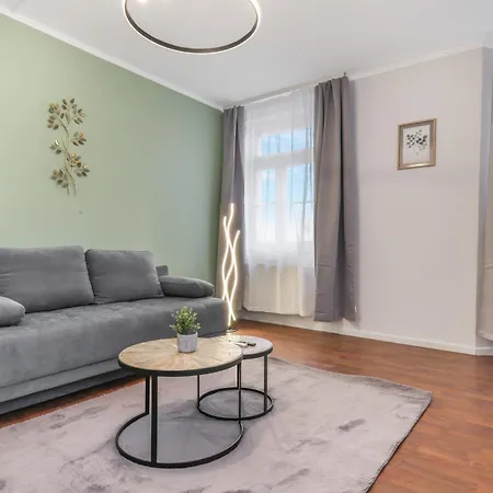 Apartment Cruwzo - Modern Centrally Located With Parking Ingolstadt