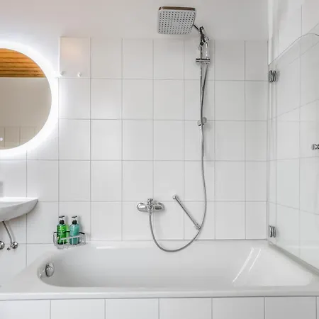 Appartamento Cruwzo I Modern Centrally Located With Parking Modern Centrally Located With Parking *