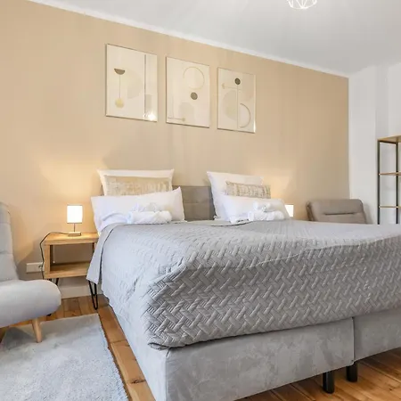 Appartamento Cruwzo I Modern Centrally Located With Parking Modern Centrally Located With Parking *