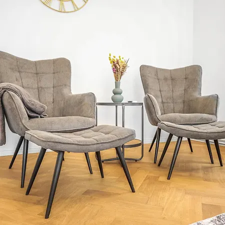 Apartment Cruwzo - Modern Centrally Located With Parking *