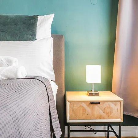 Cruwzo - Modern Centrally Located With Parking Ingolstadt