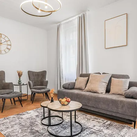 Cruwzo - Modern Centrally Located With Parking Apartment Ingolstadt