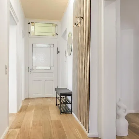 Cruwzo - Modern Centrally Located With Parking * Ingolstadt
