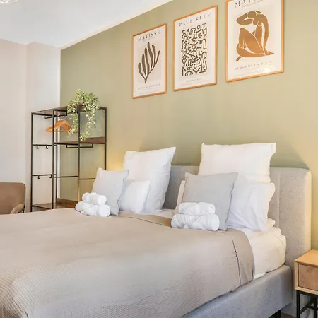 Apartment Cruwzo - Modern Centrally Located With Parking Ingolstadt