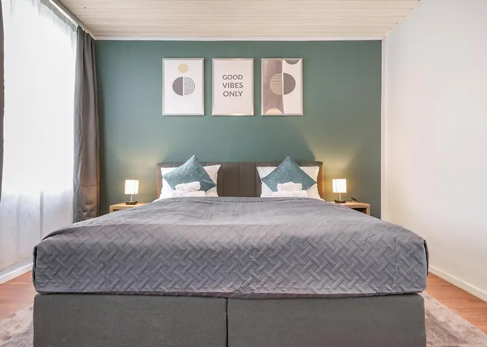 Appartement Cruwzo I Modern Centrally Located With Parking Modern Centrally Located With Parking *